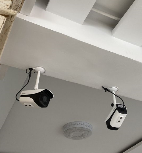 ���ͺ��عĘǌW(xu��)У�̌W(xu��)�k����32·���A300�f(w��n)���رO(ji��n)�ذ���​